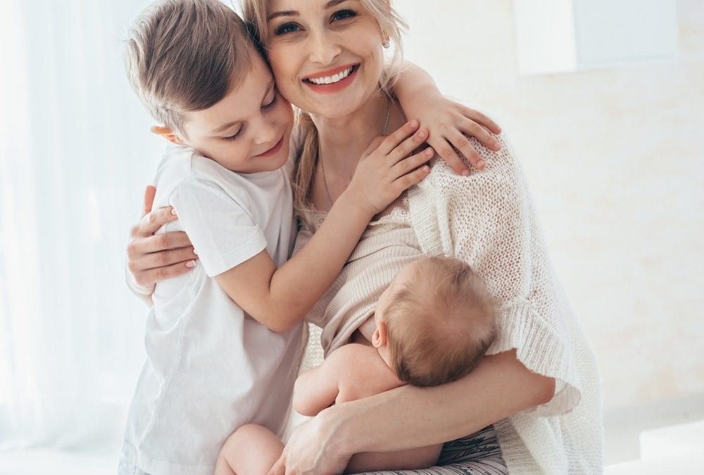 Együttalváspártiak vagyunk? Hordozáspártiak vagyunk? Szoptatáspártiak vagyunk?