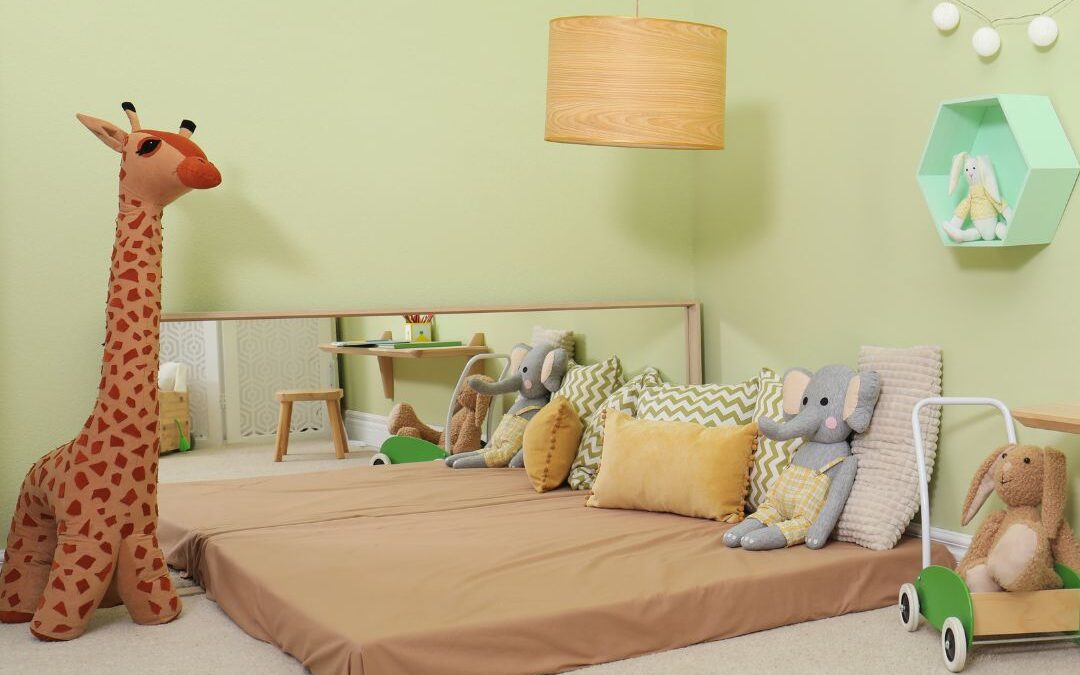 Mi az előnye a házikóágynak, Montessori ágynak, floor bed-nek?
